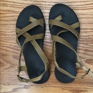 Olukai sandals